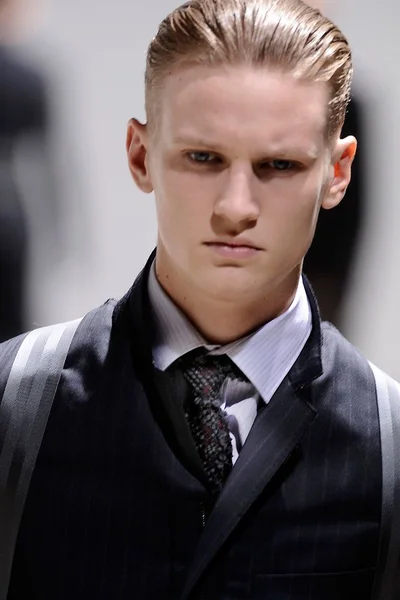 Look 13